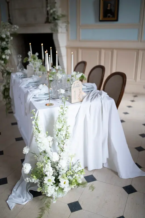 table de mariage raffiné et élégante mais surtout minimaliste